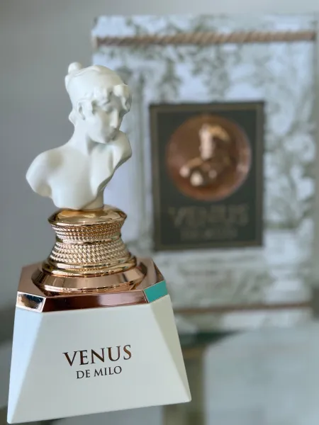 Venus de Milo FRENCH AVENUE - Muestra 3 ml - Image 2